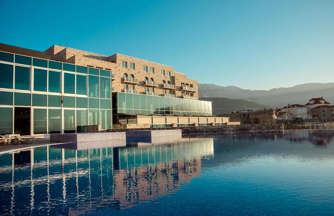Avala Resort & Villas-1